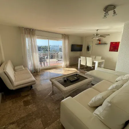 For A Bahia Mar Apartment Salou
